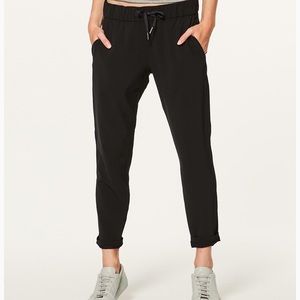 Lululemon on the fly pant
